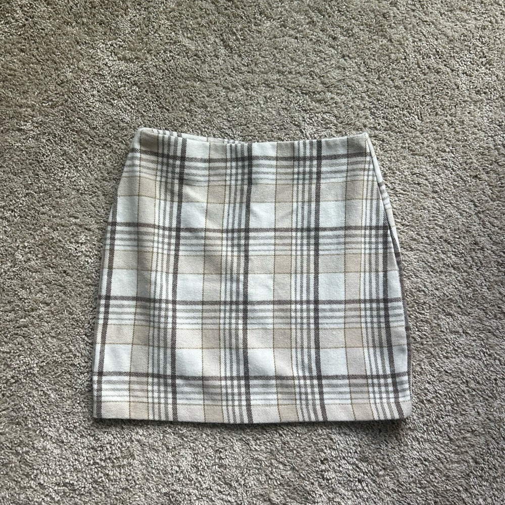 Plaid mini skirt